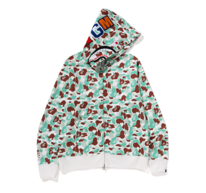 BAPE®︎ SHARK HOODIEの20周年ポップアップイベントを開催